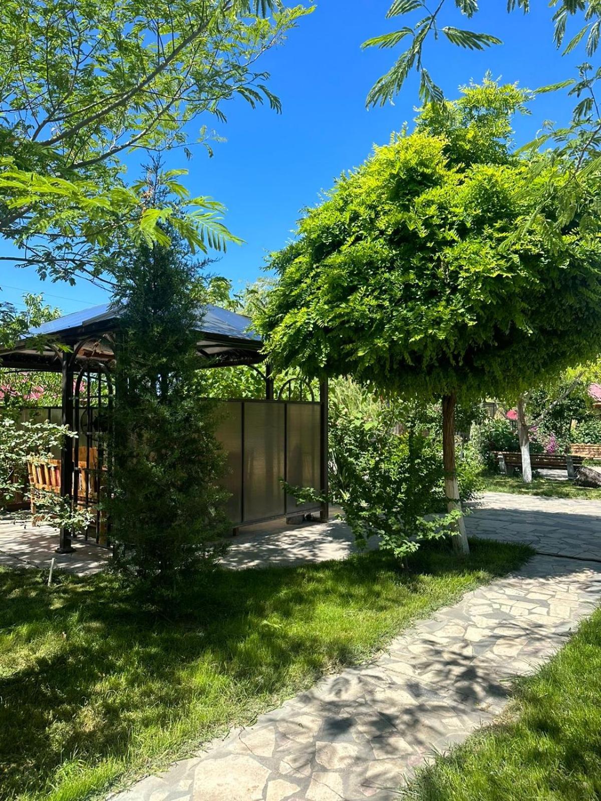 Ralina Restaurant And Hotel Davalinskiy Tsemzavod Zewnętrze zdjęcie